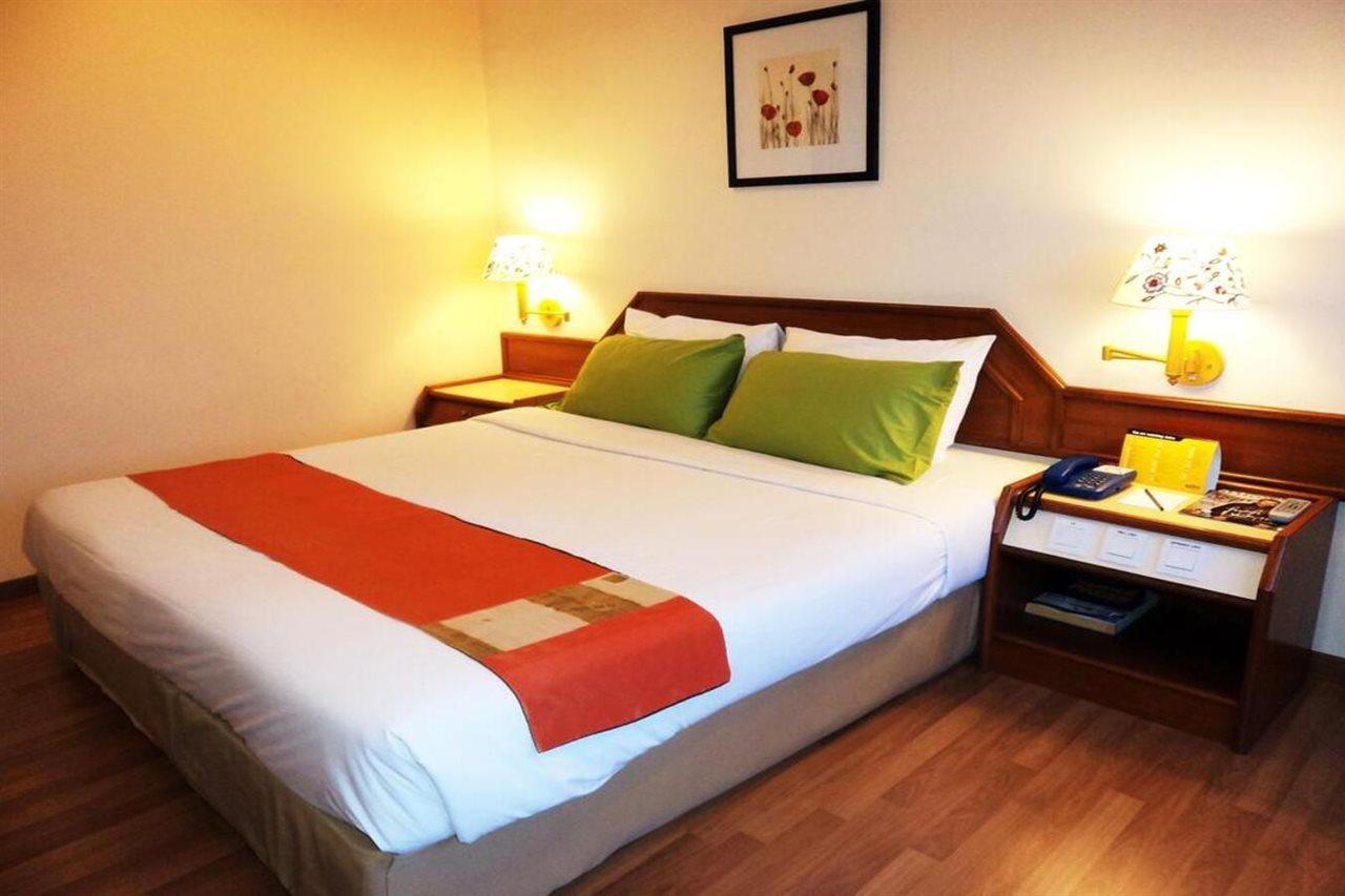 The Emperor Hotel Malacca Екстер'єр фото
