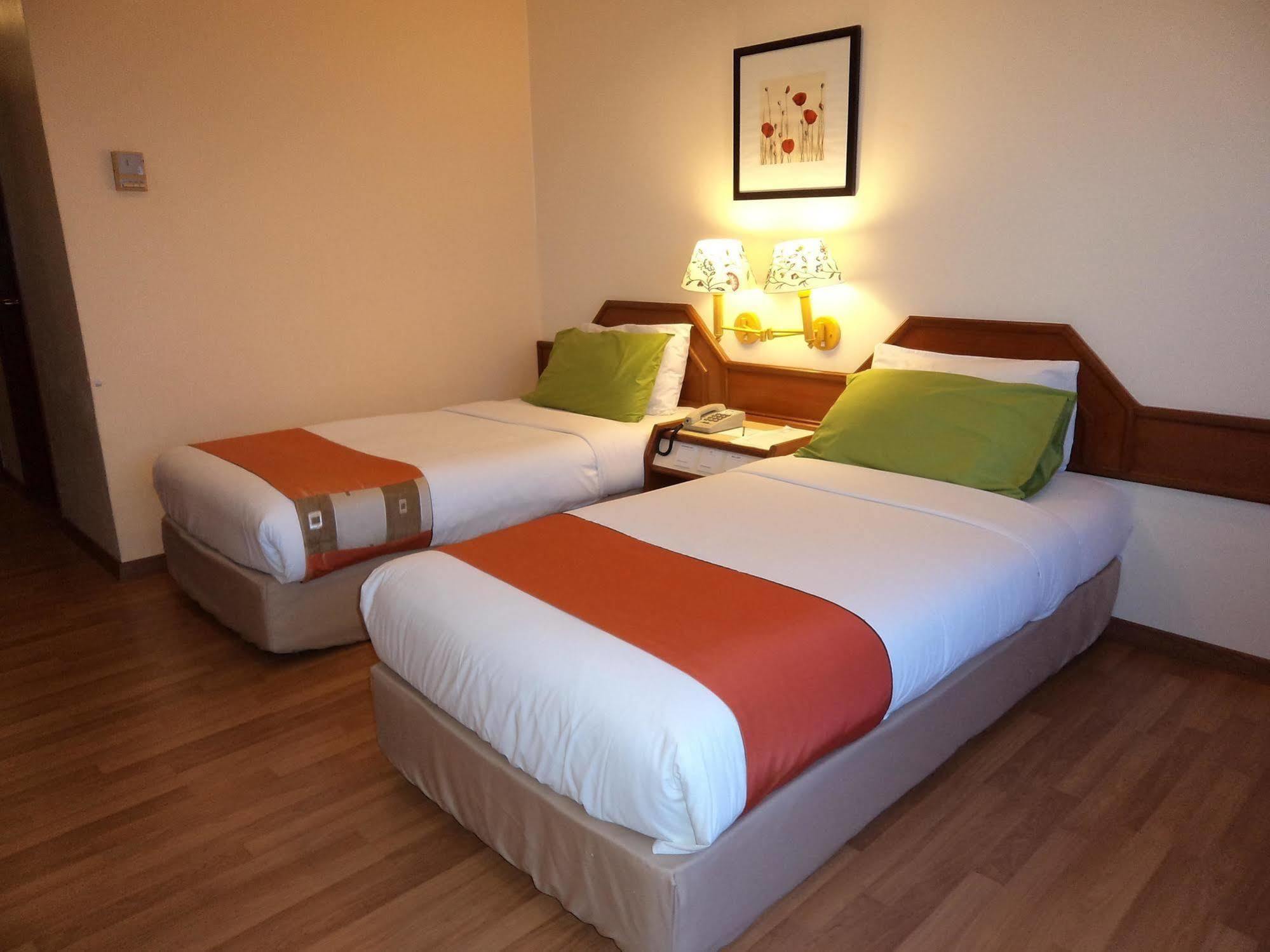 The Emperor Hotel Malacca Екстер'єр фото