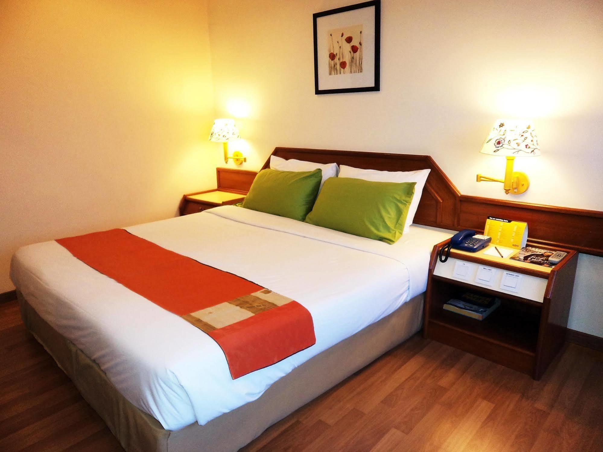 The Emperor Hotel Malacca Екстер'єр фото
