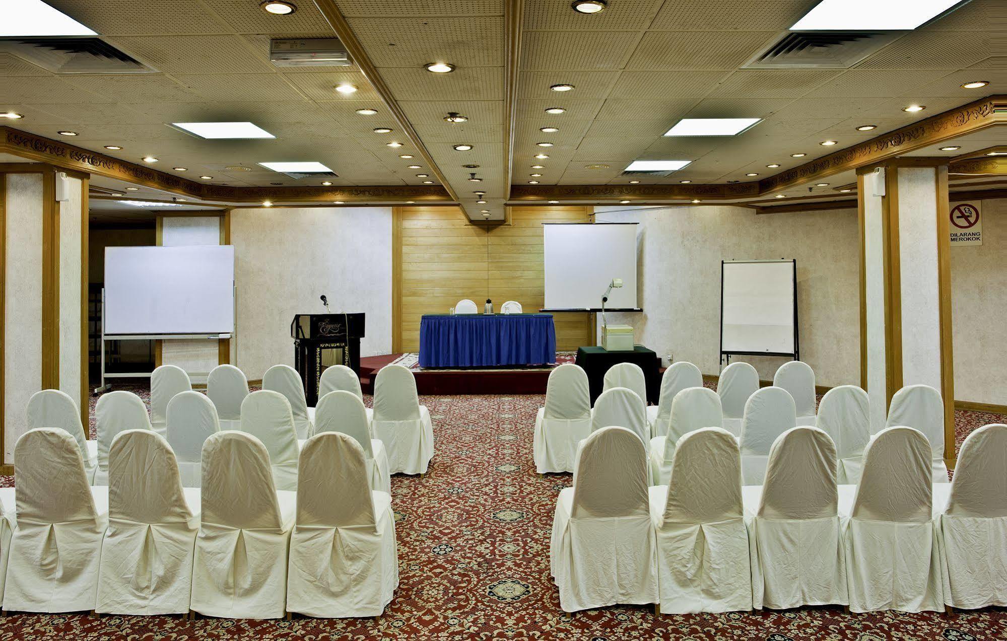 The Emperor Hotel Malacca Екстер'єр фото