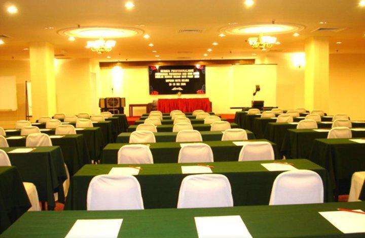 The Emperor Hotel Malacca Екстер'єр фото